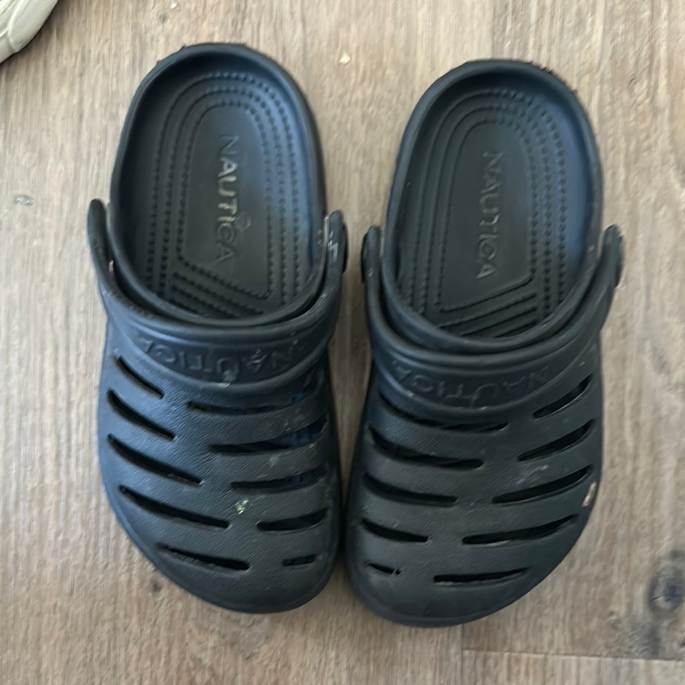 Nautica Black Water Shoes with Adjustable Strap and Ventilation